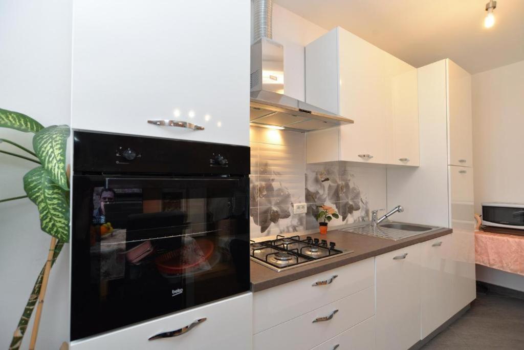 Apartman Eda Пула Экстерьер фото