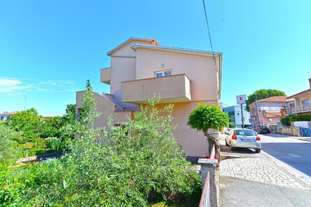 Apartman Eda Пула Экстерьер фото